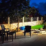 빌라 Arode Ovidius 발치크