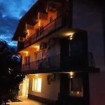 Arode Ovidius Villa *